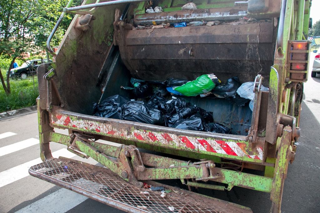 Llaman a vecinos de Osorno a no sacar sus residuos el día lunes