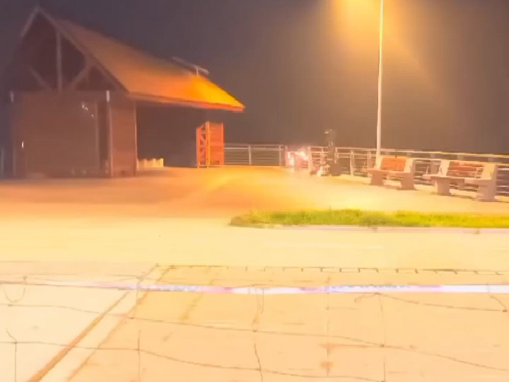 Queman mobiliario de nueva Costanera en Ancud