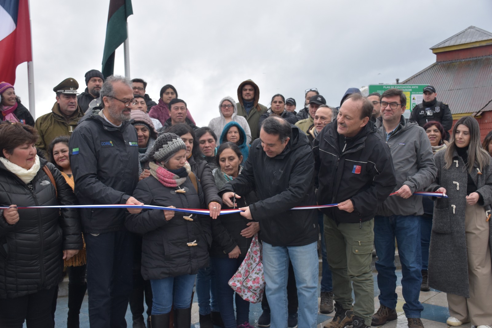 Entregan segunda etapa de Borde Costero de Queilen
