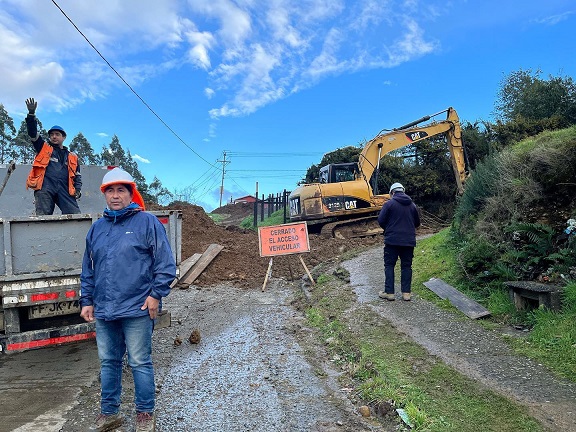 Analizan como retomar proyectos abandonados por empresas en Ancud