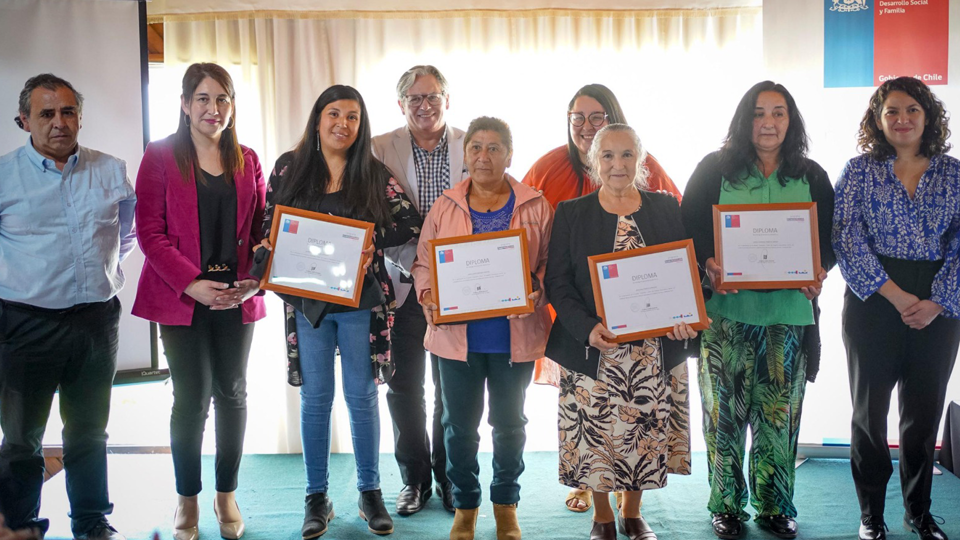 Ministra Toro y Fosis entregaron 250 certificaciones a emprendedores y emprendedoras del programa Emprendamos Semilla en Chiloé