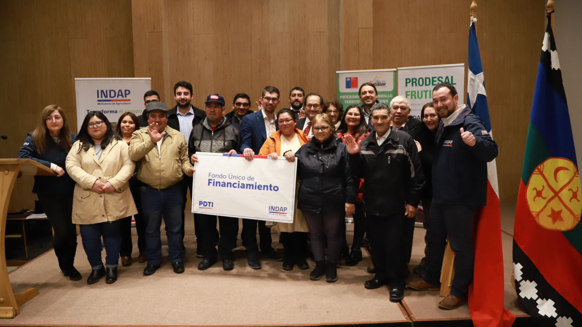 Alcalde encabezó ceremonia de entrega de incentivos a 82 emprendedores de Frutillar