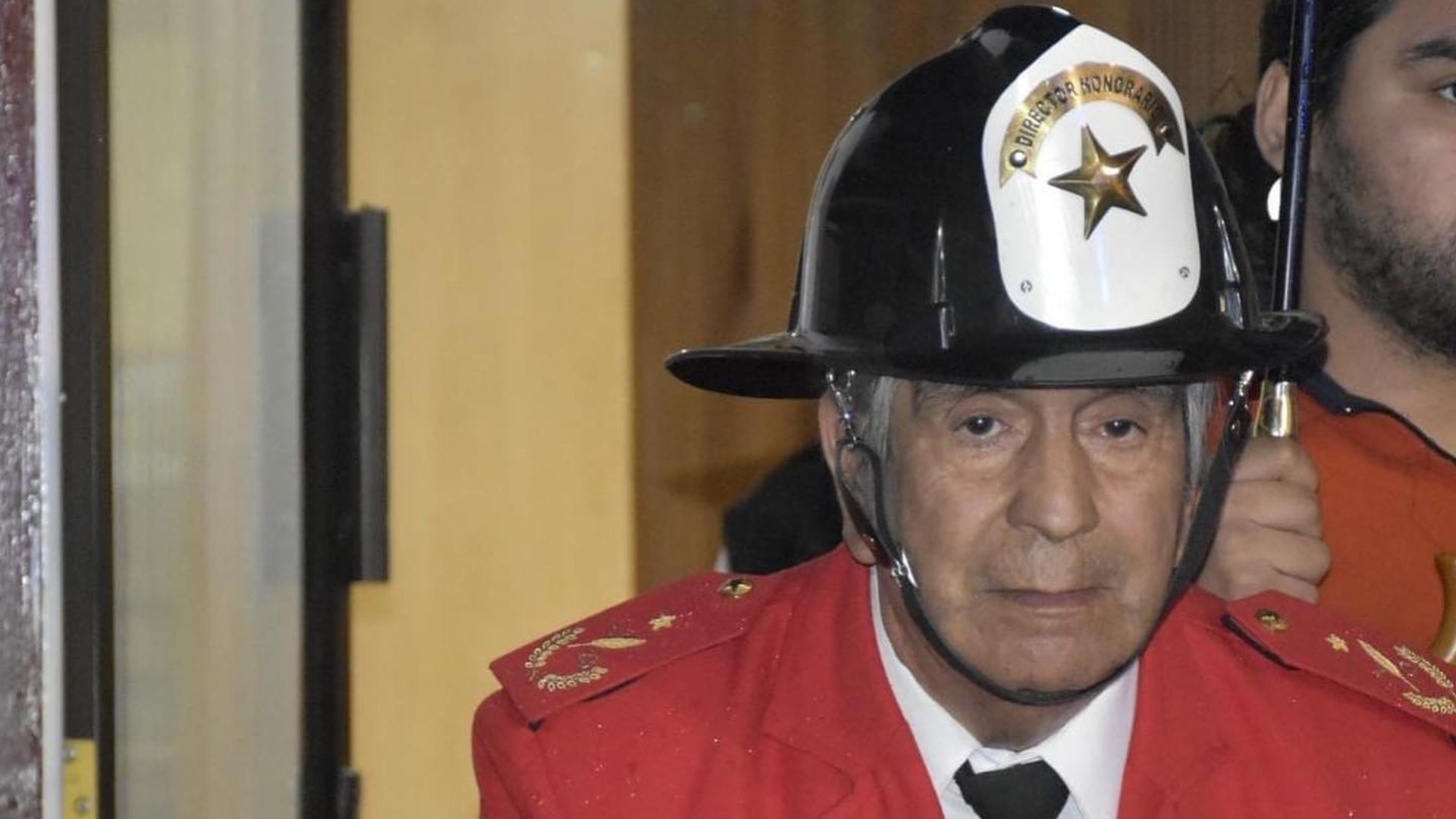 Castro despide a un símbolo del Cuerpo de Bomberos