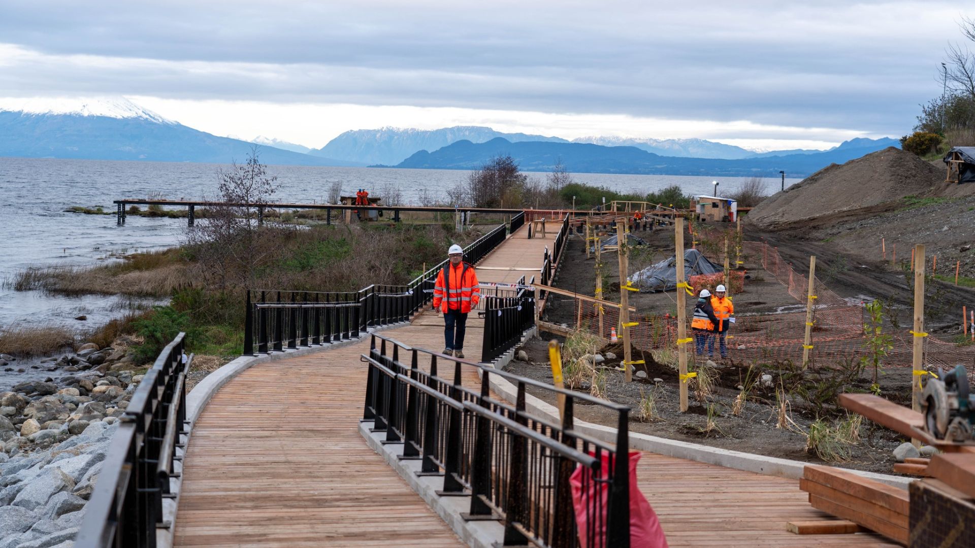 Avanza renovación del borde costero en Llanquihue con proyección de entrega para fin de año