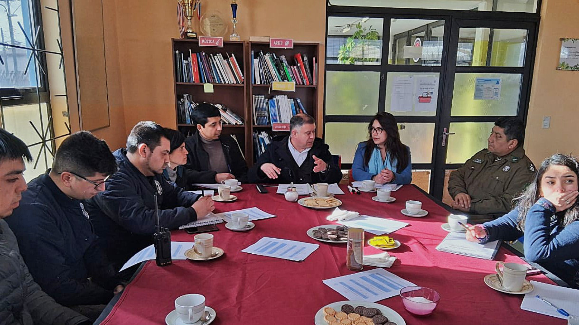 Liceo Benjamín Vicuña Mackenna conforma Comité de Seguridad Escolar con apoyo de Bomberos y Carabineros