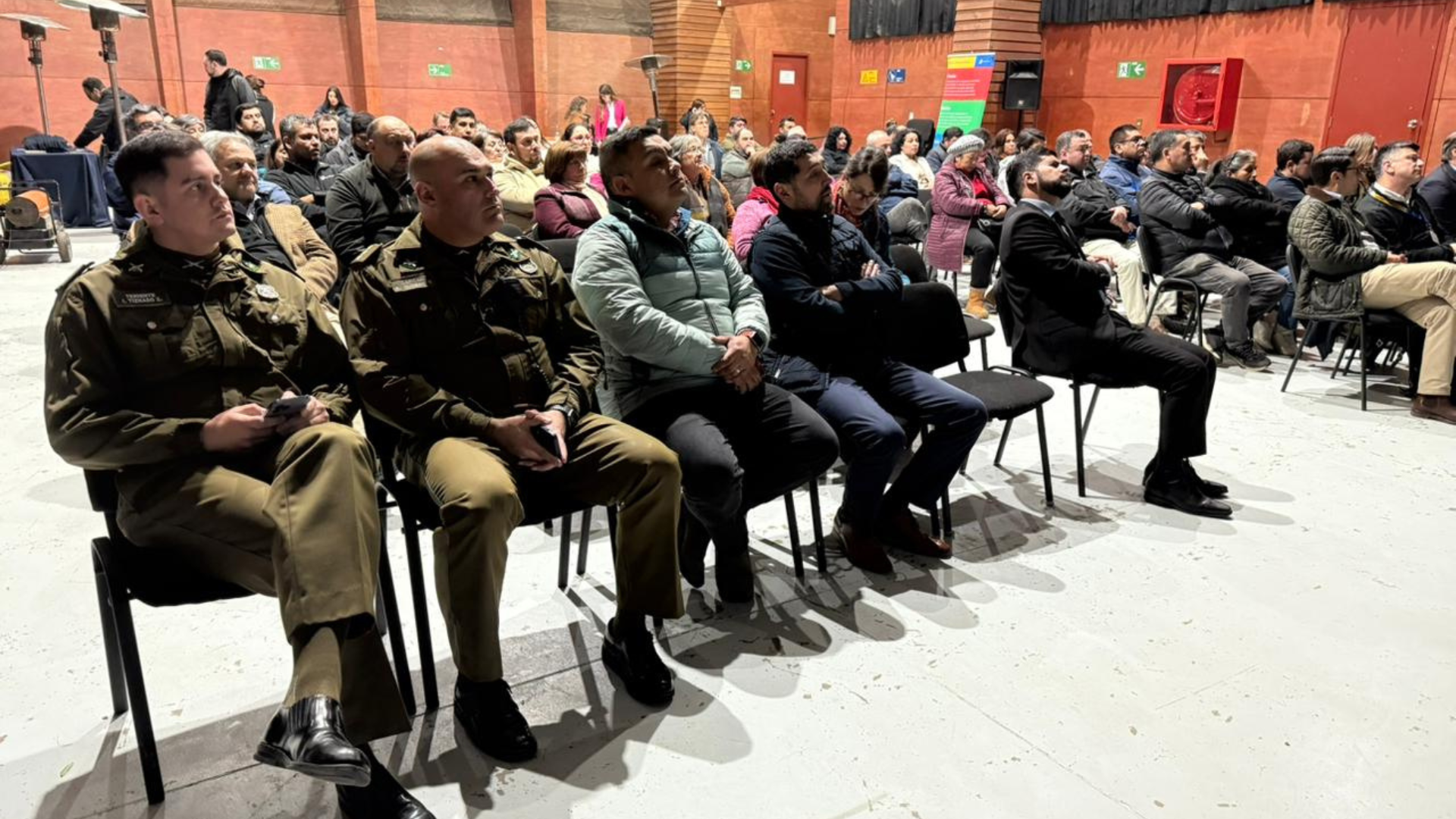 Frutillar fortalece la seguridad comunitaria con seminario organizado por Camanchaca y el municipio