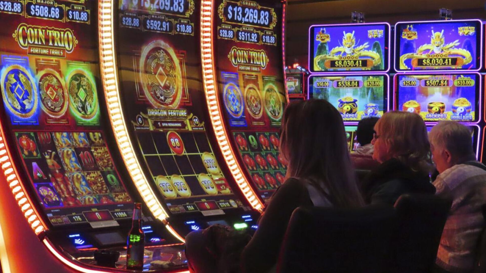 Contraloría detecta a 1.454 funcionarios en casinos mientras estaban con licencia médica en Los Lagos