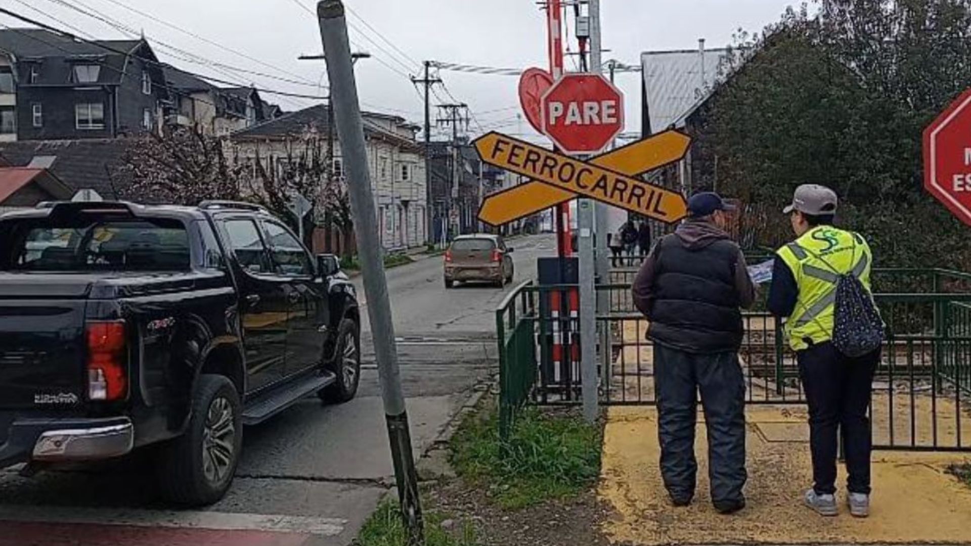 EFE Sur refuerza seguridad en cruces ferroviarios de la Región de Los Lagos