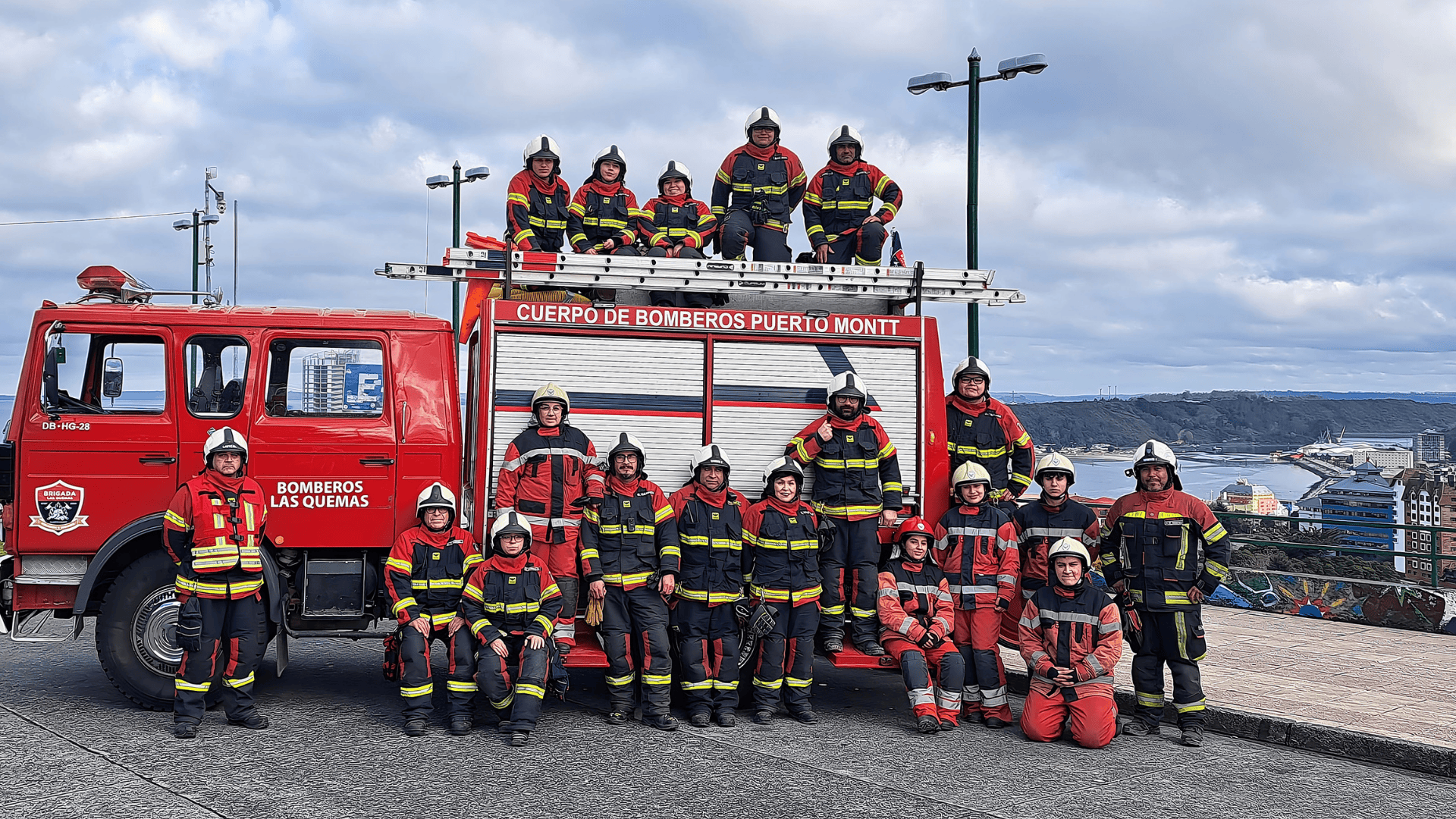 Décima Compañía de Bomberos de Puerto Montt entra en servicio tras 25 años de historia como Brigada Las Quemas