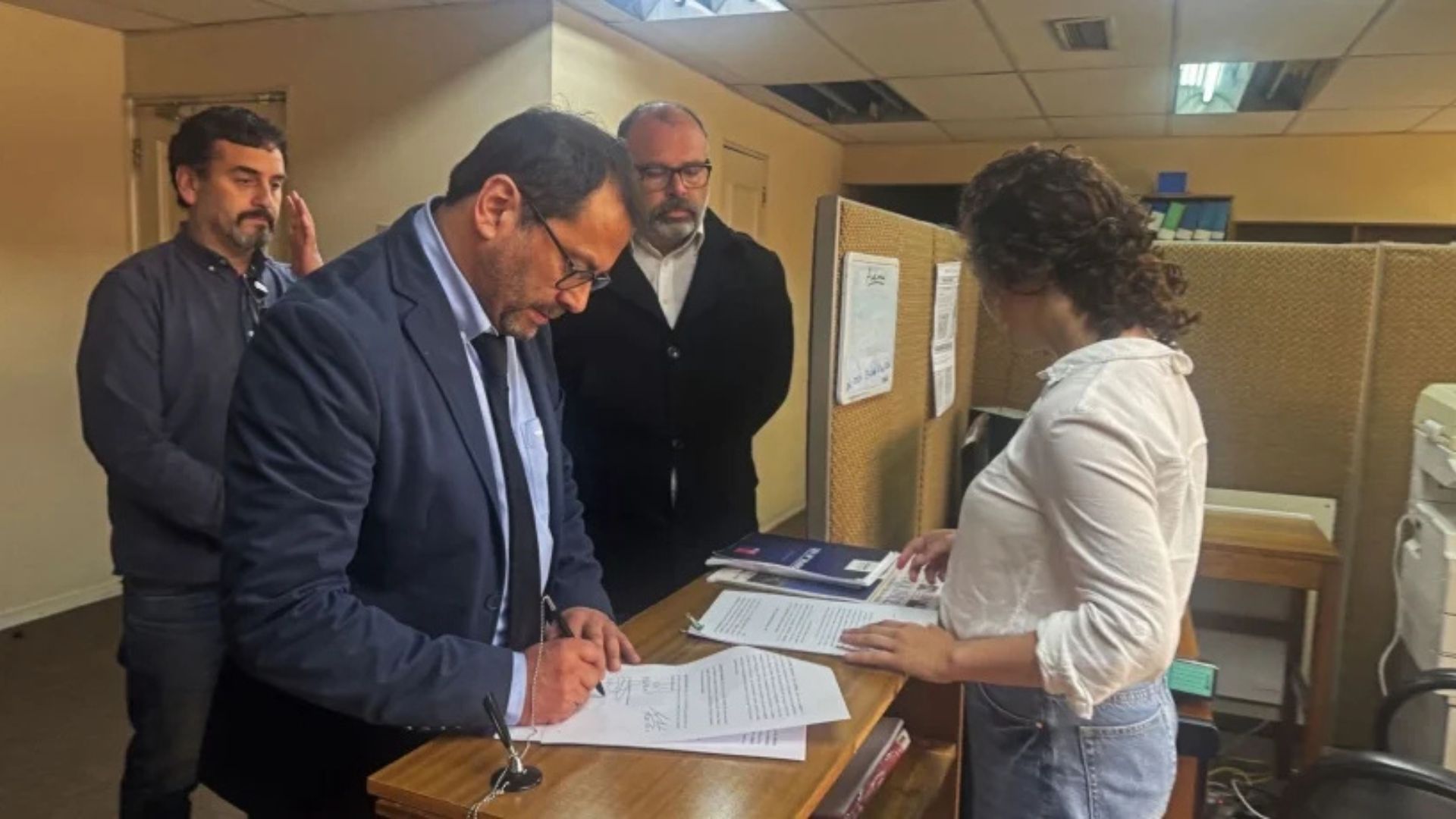 Concejales de Calbuco reactivan ofensiva ante el TER para definir eventual inhabilidad del alcalde