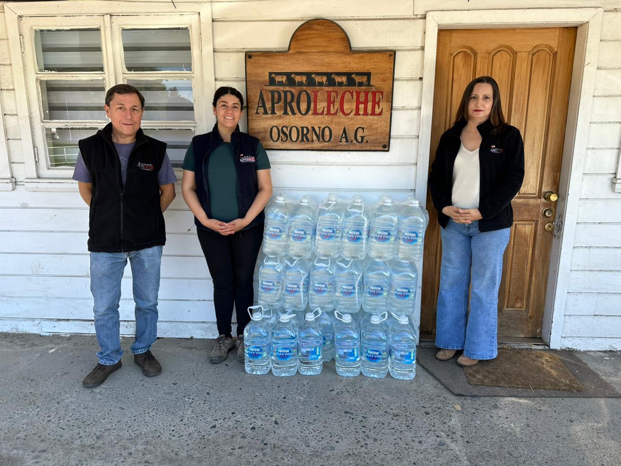 Aproleche Osorno se suma a campaña de apoyo por incendios forestales en el centro-sur del país