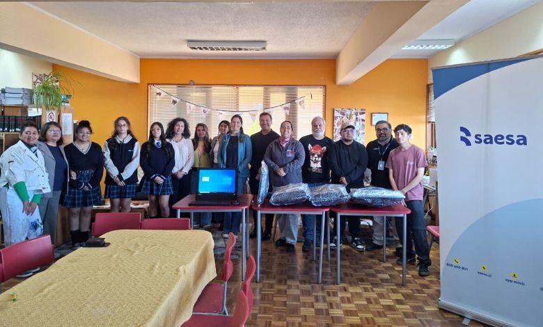 Alianza entre Saesa, Mineduc y Ulagos Chiloé permite habilitar sala de computación en el Liceo Bicentenario de Ancud