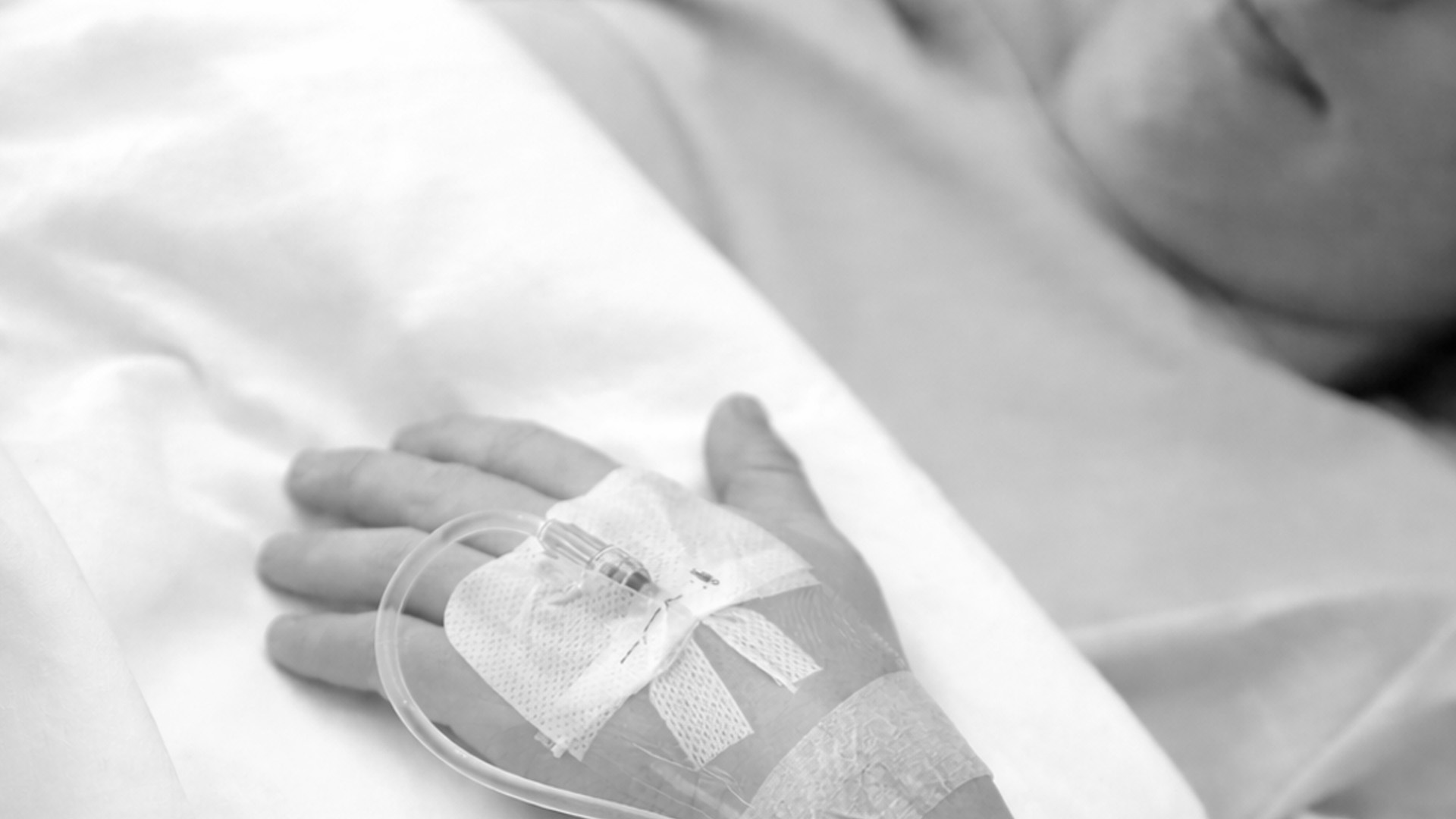 Castro: madre denuncia falta de justicia tras ataque a su hija “No es un caso menor, la apuñalaron”