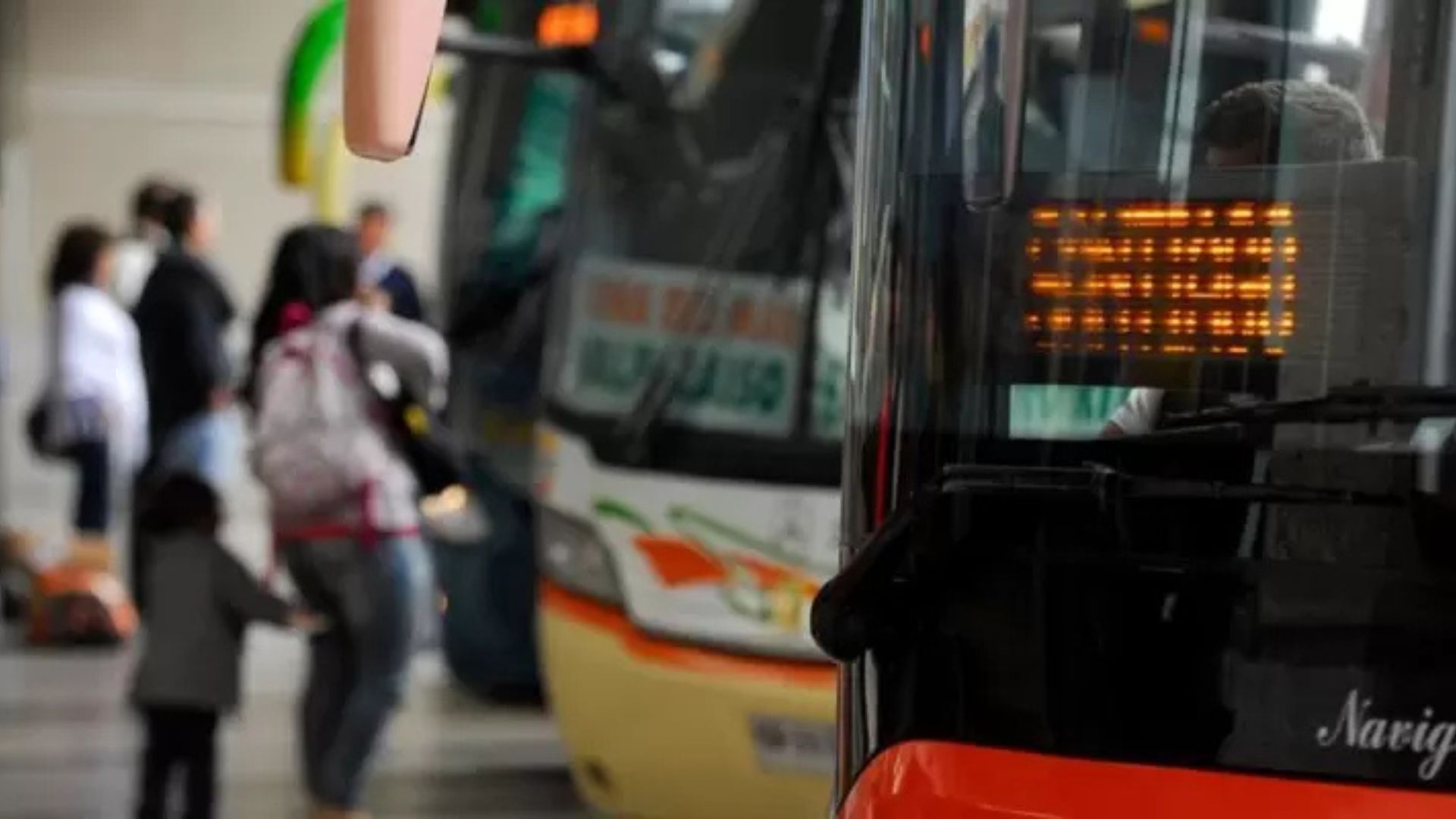 Chiloé: pasajes interprovinciales se disparan en Semana Santa y alcanzan hasta $60 mil