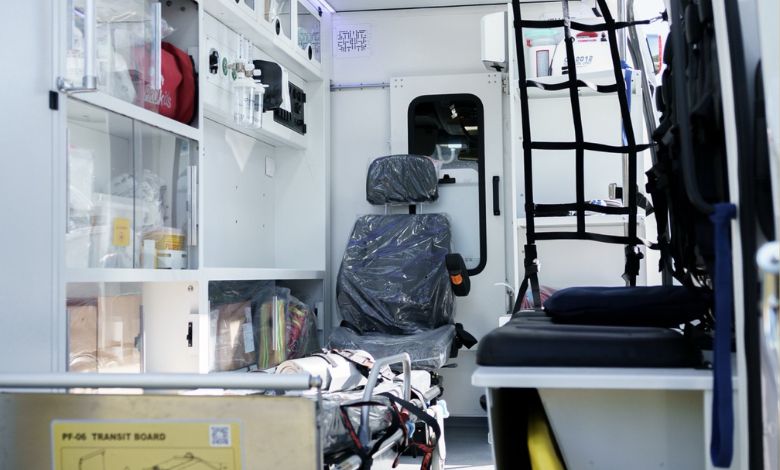 Hospital de Llanquihue incorpora ambulancias y equipo para detección de cáncer