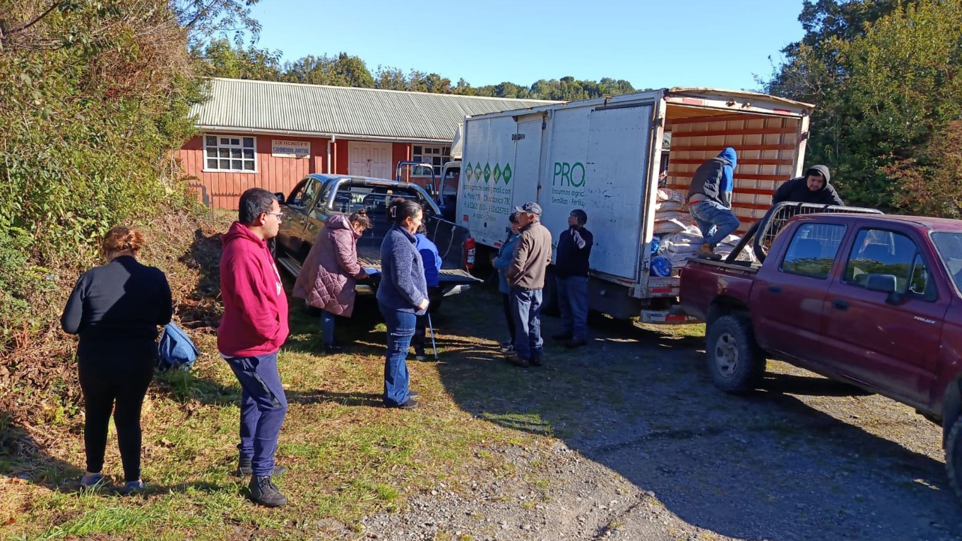 Dalcahue fortalece su mundo rural con apoyo directo a 107 familias agricultoras