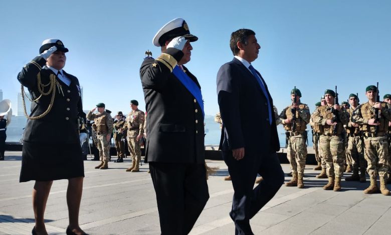 Puerto Montt conmemoró las Glorias Navales con multitudinario desfile en la costanera