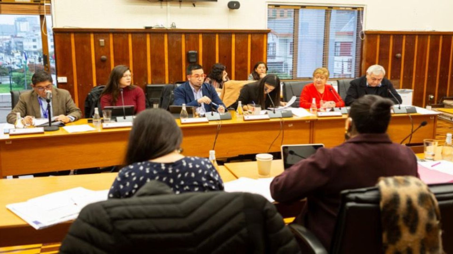 Puerto Montt regulariza beca “Hijo de Pescador” y asegura pagos pendientes