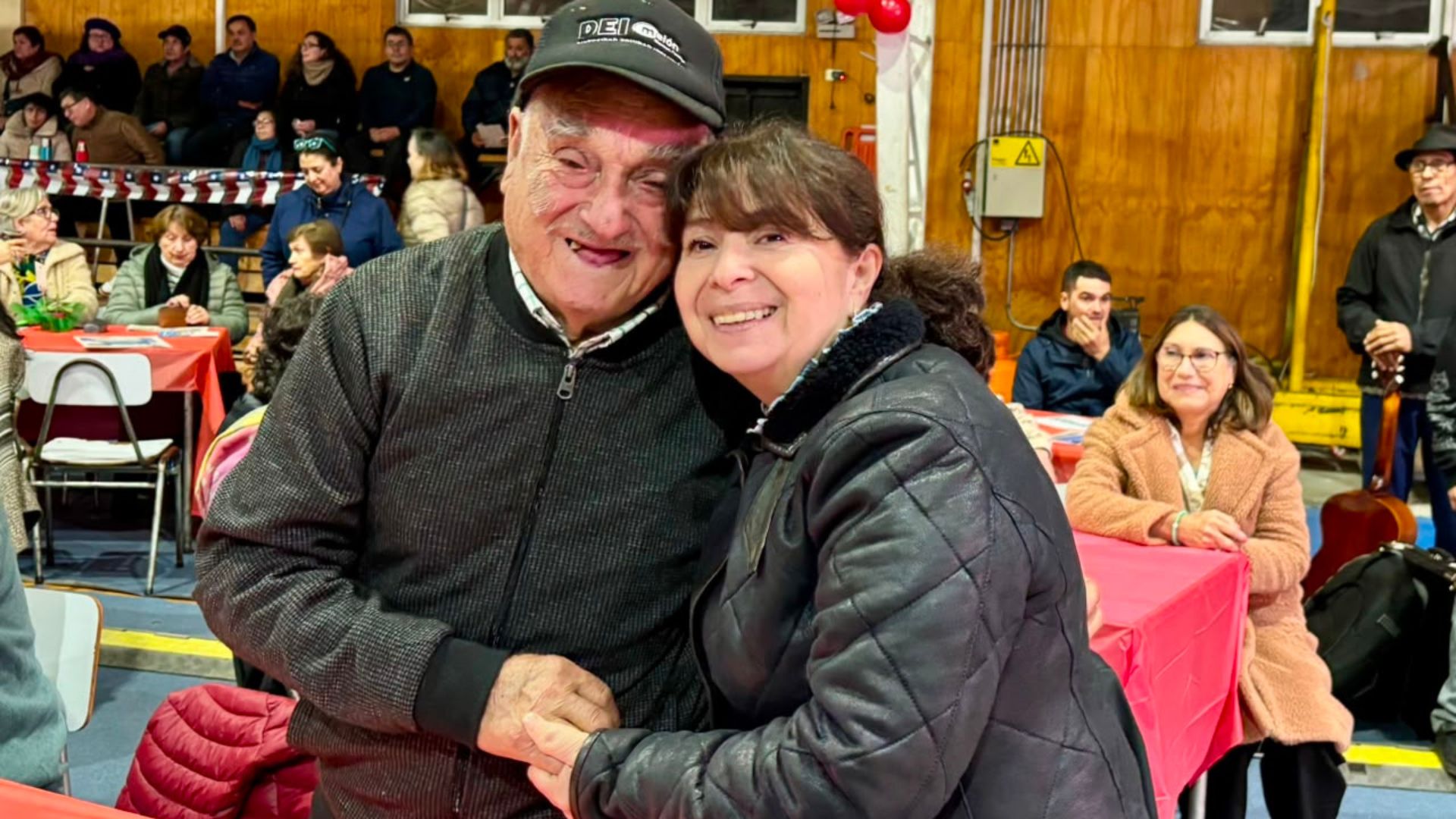 Más de mil personas dieron vida a la Primera Peña Folclórica de Invierno de Dalcahue