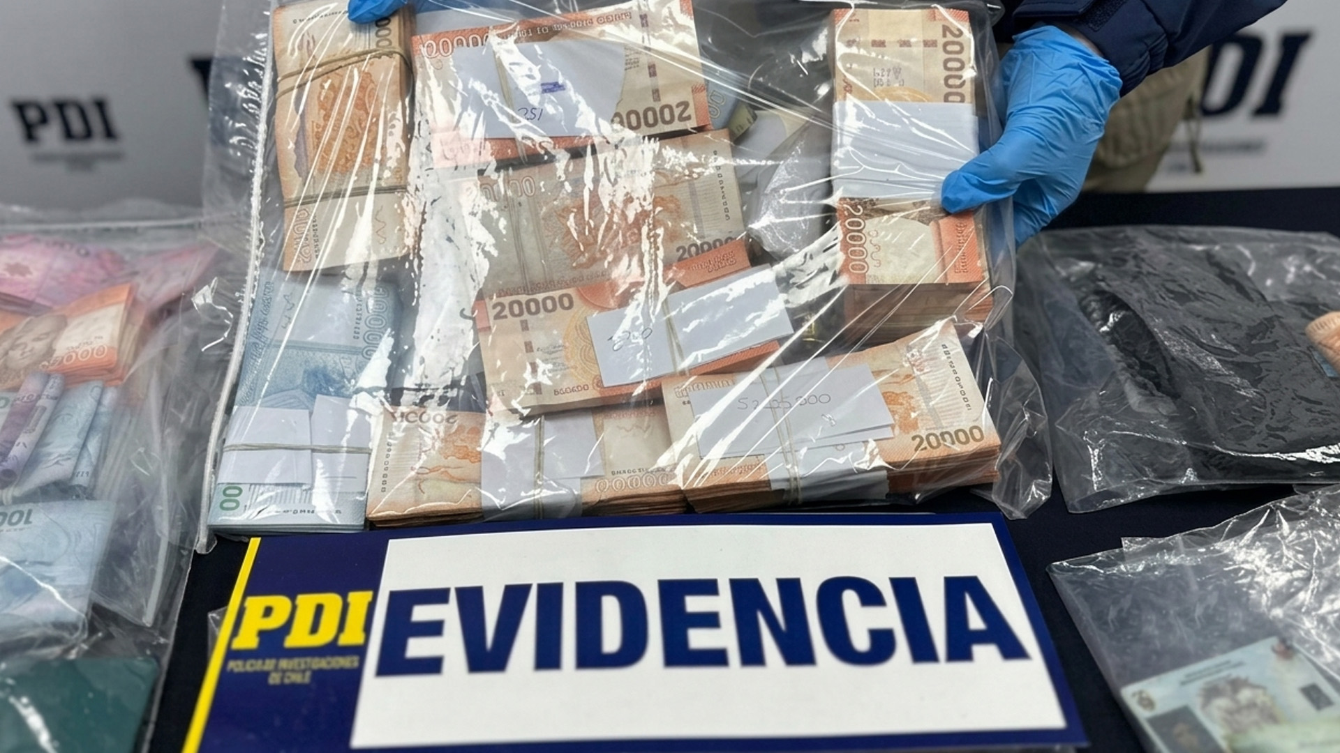 Interpol va tras los pasos de los líderes de la mafia de préstamos extorsivos que operaba en Chiloé