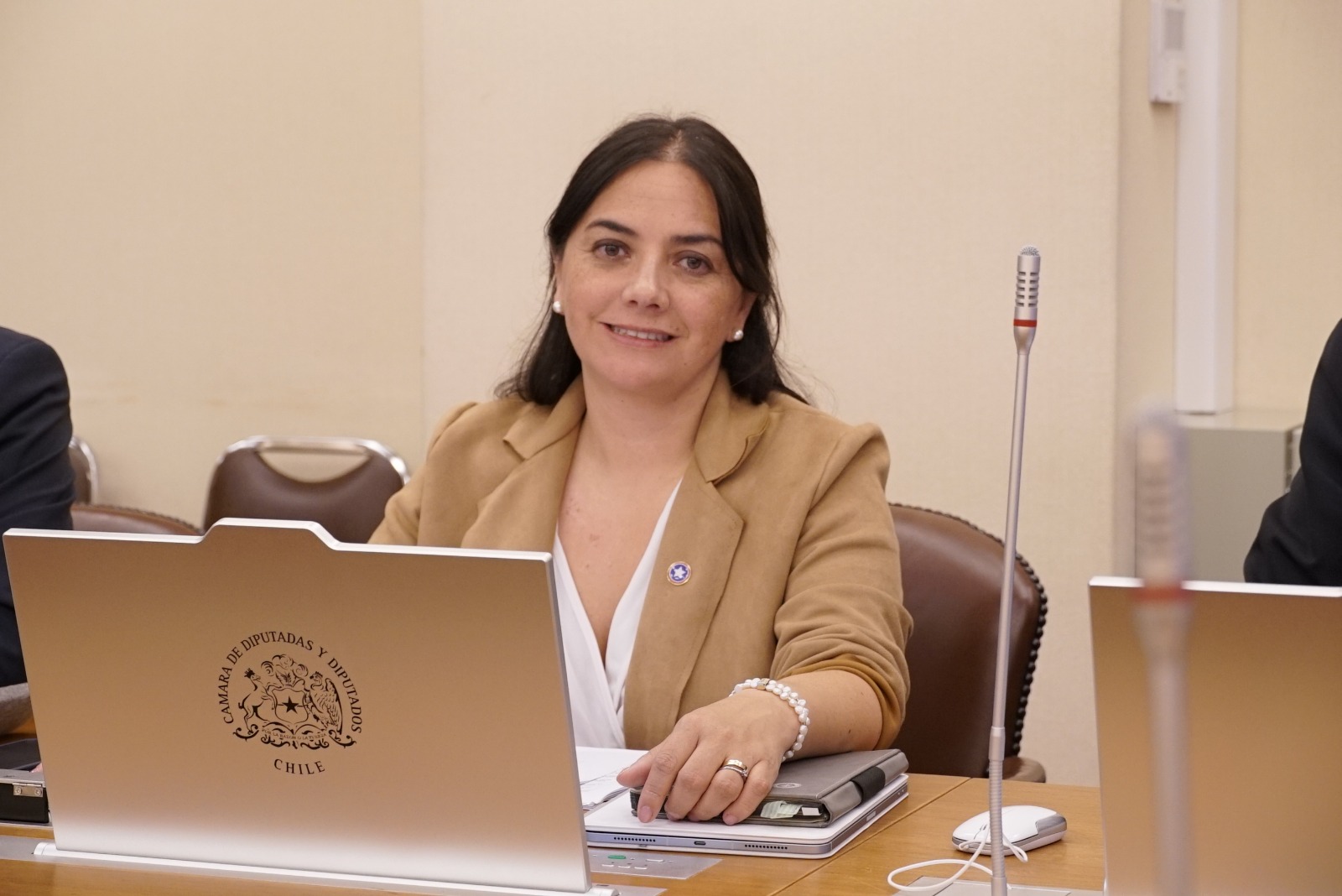Diputada Claudia Reyes (PREP) y prórroga para regularizar e inscribir derechos de aprovechamiento de agua:“Extender el plazo hasta el 6 de abril de 2030 es una medida justa”