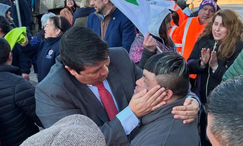 Víctor Angulo vuelve a la alcaldía de Llanquihue tras casi un año fuera del municipio
