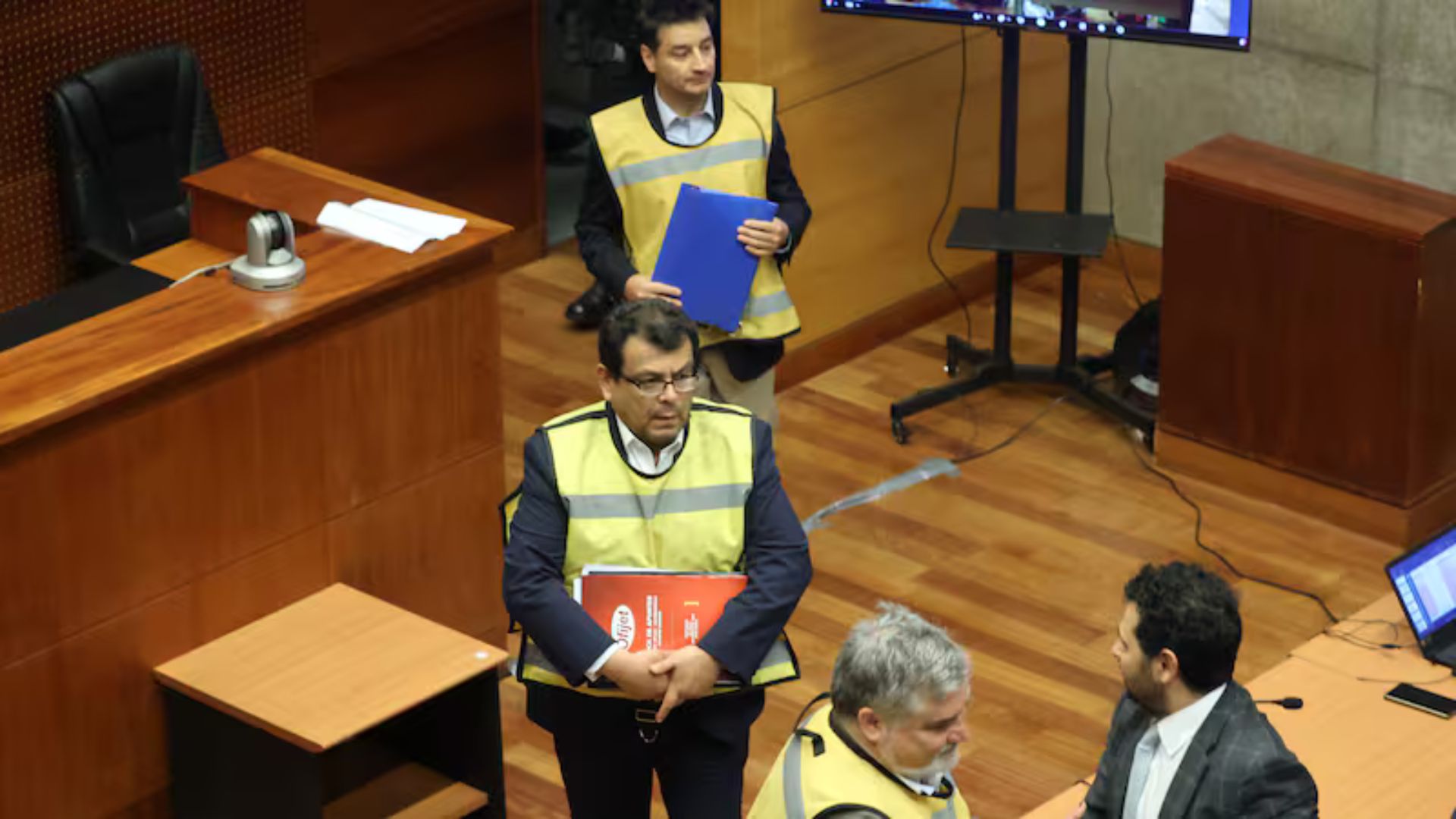 Trama bielorrusa: Gabriel Silber queda con arresto domiciliario tras formalización