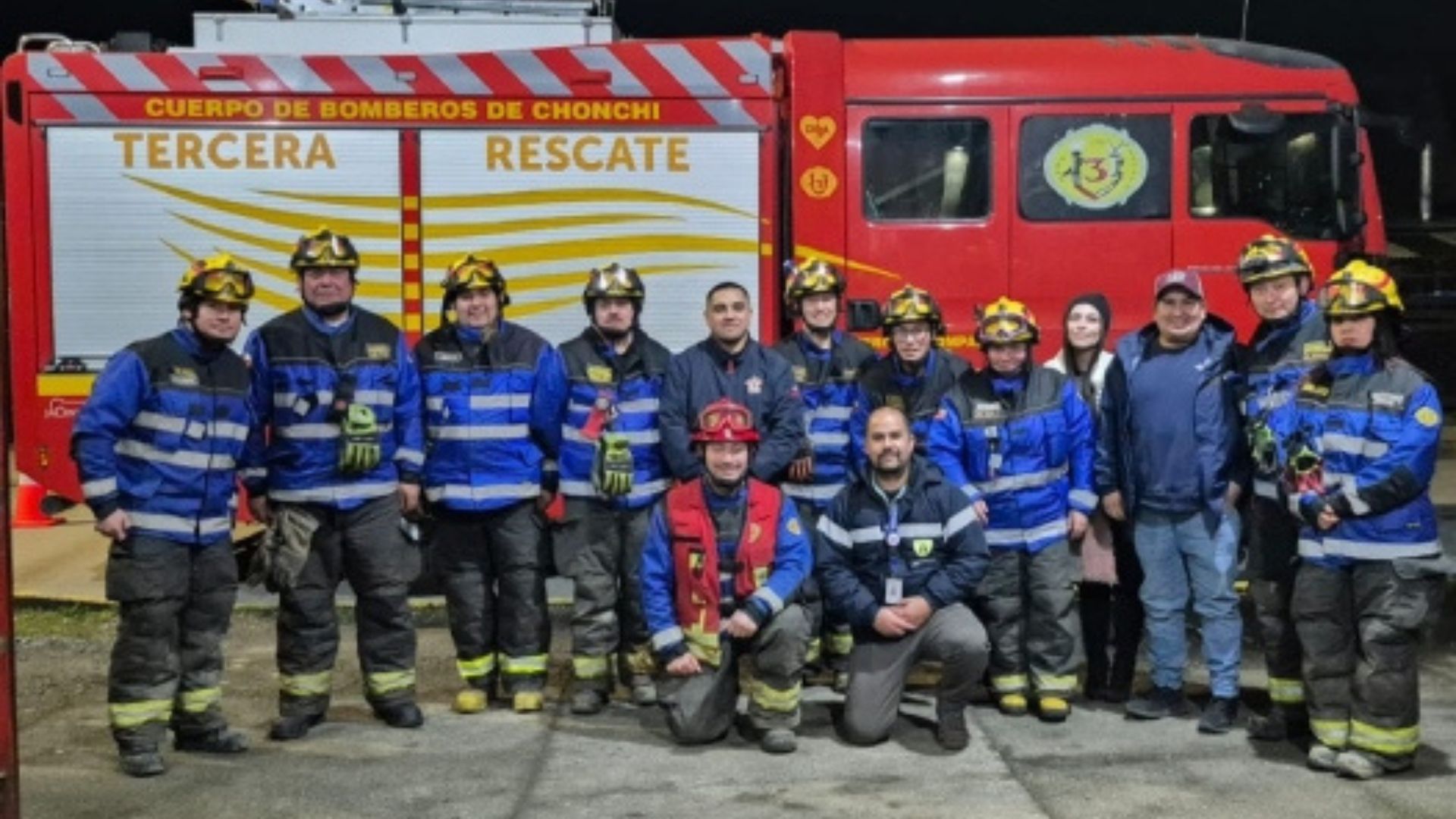 SAMU Chiloé fortalece coordinación con Bomberos de Chonchi para mejorar respuesta ante emergencias
