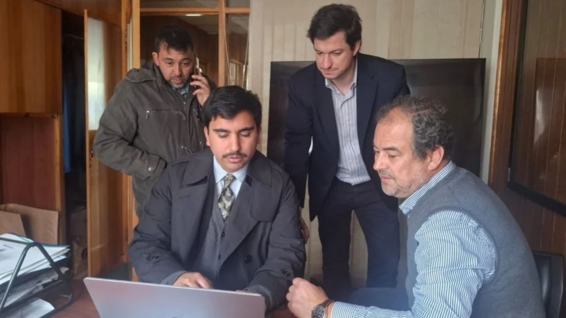Adolescente resulta lesionado tras recibir descarga eléctrica en multicancha de Alerce