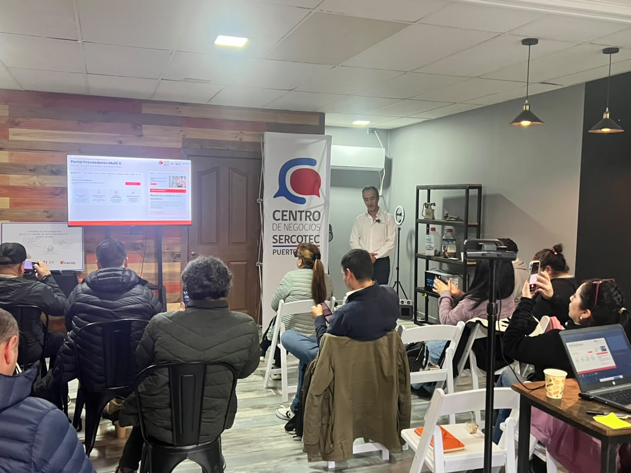 Multi X y Centro de Negocios Sercotec Puerto Aysén preparan mentorías para proveedores locales