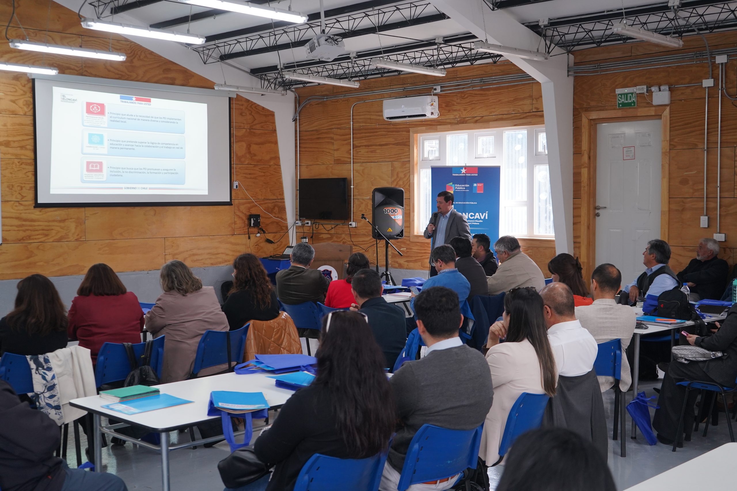 SLEP del Reloncaví inicia proceso de actualización de datos personales y bancarios de docentes y asistentes de la educación