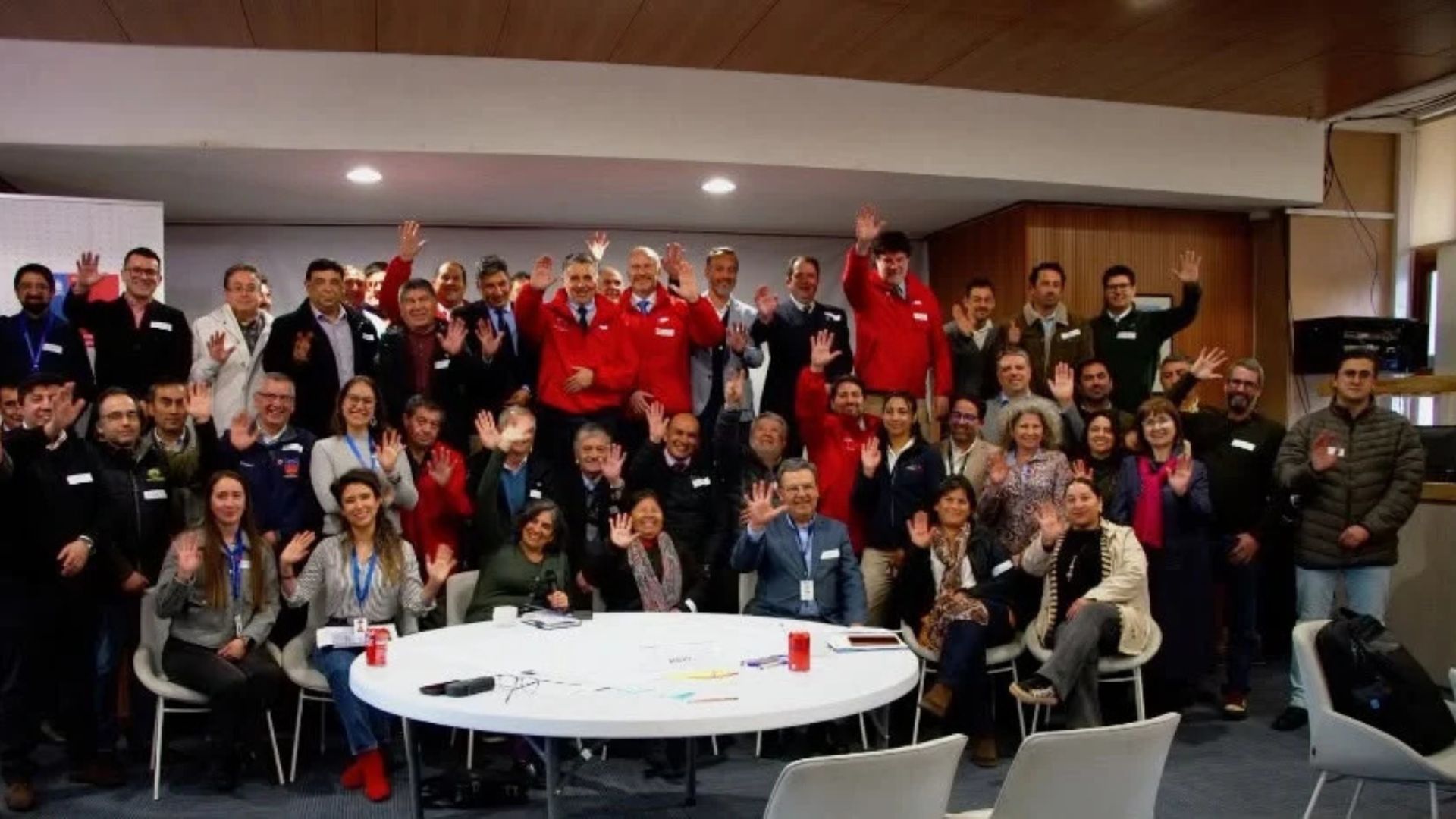 Puerto Montt reúne a autoridades y expertos para avanzar en reforma de redes eléctricas