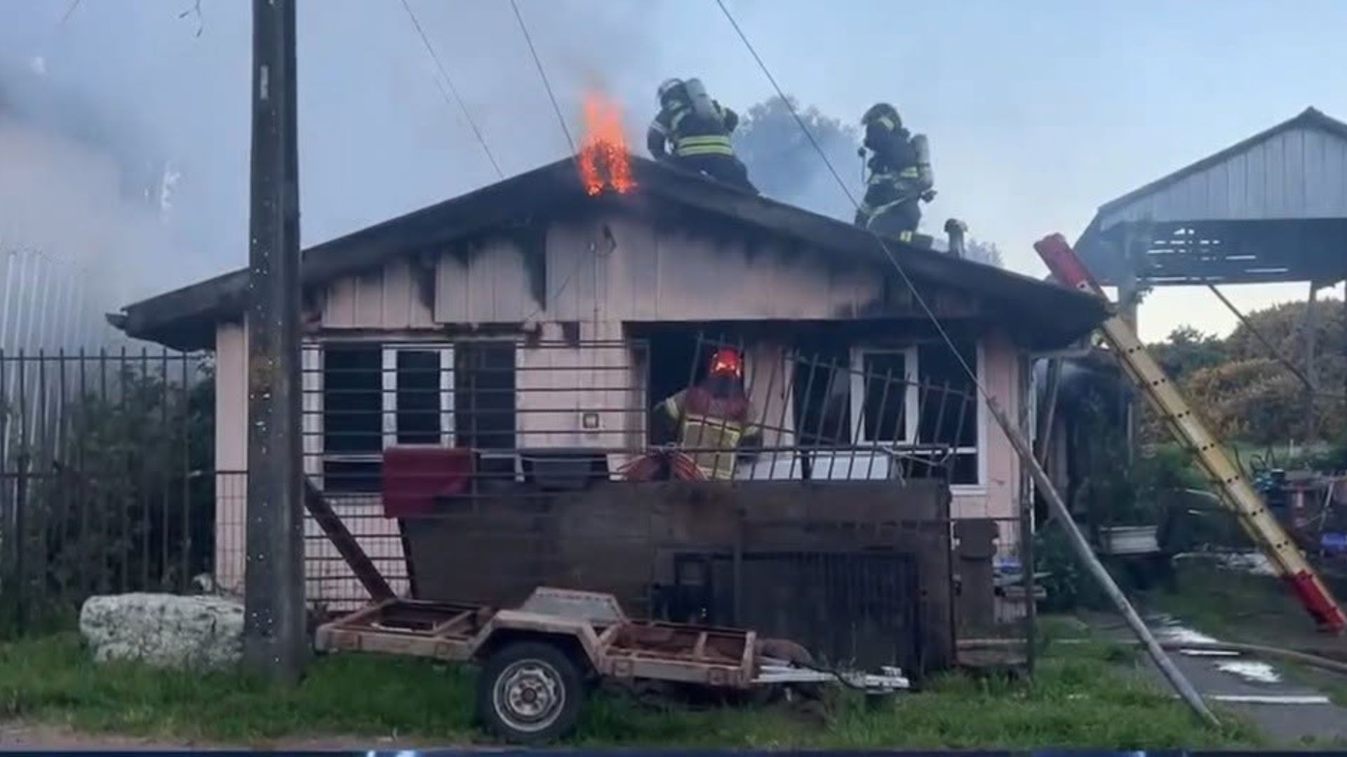 Incendio en Llaullao dejó a dos adultos mayores damnificados