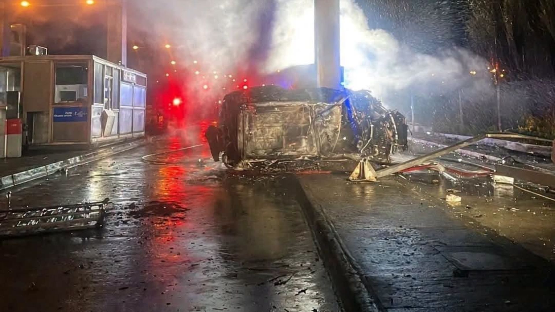 Mujer muere tras choque e incendio de vehículo en peaje de Puerto Varas