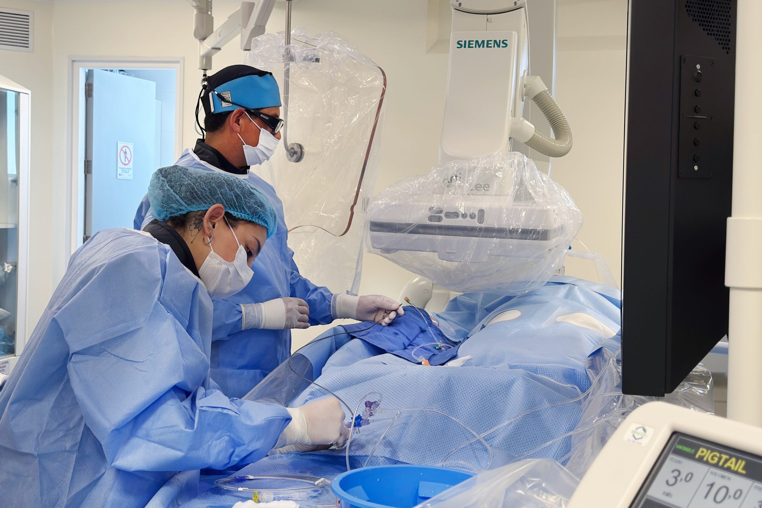 Andes Salud Puerto Montt realiza sus primeras trombectomías mecánicas cerebrales y fortalece la atención neurovascular de alta complejidad en la Región de Los Lagos.